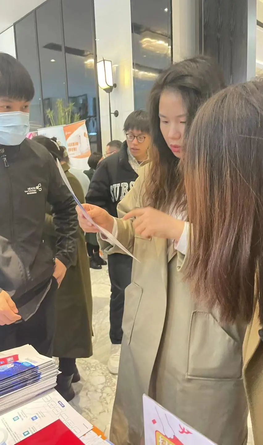 1682556877998083188.jpg 640.jpg